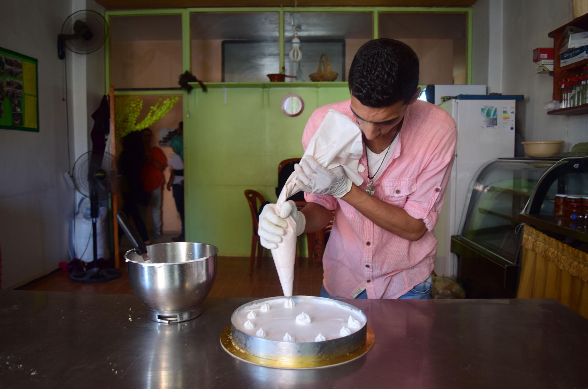 Training for the workplace: Palestinian refugees in Lebanon - Anera