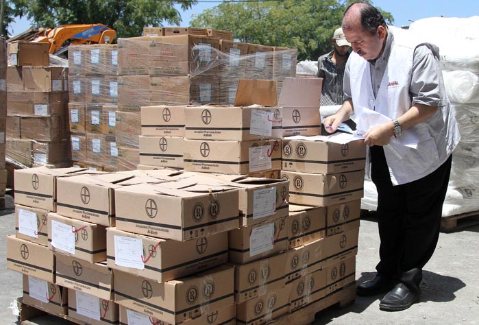 Mostafa Al Ghosain delivers life-saving antibiotics to Gaza’s largest surgical hospital.