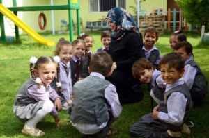 Children are encouraged to listen, smell, look, taste and touch to discover their world.