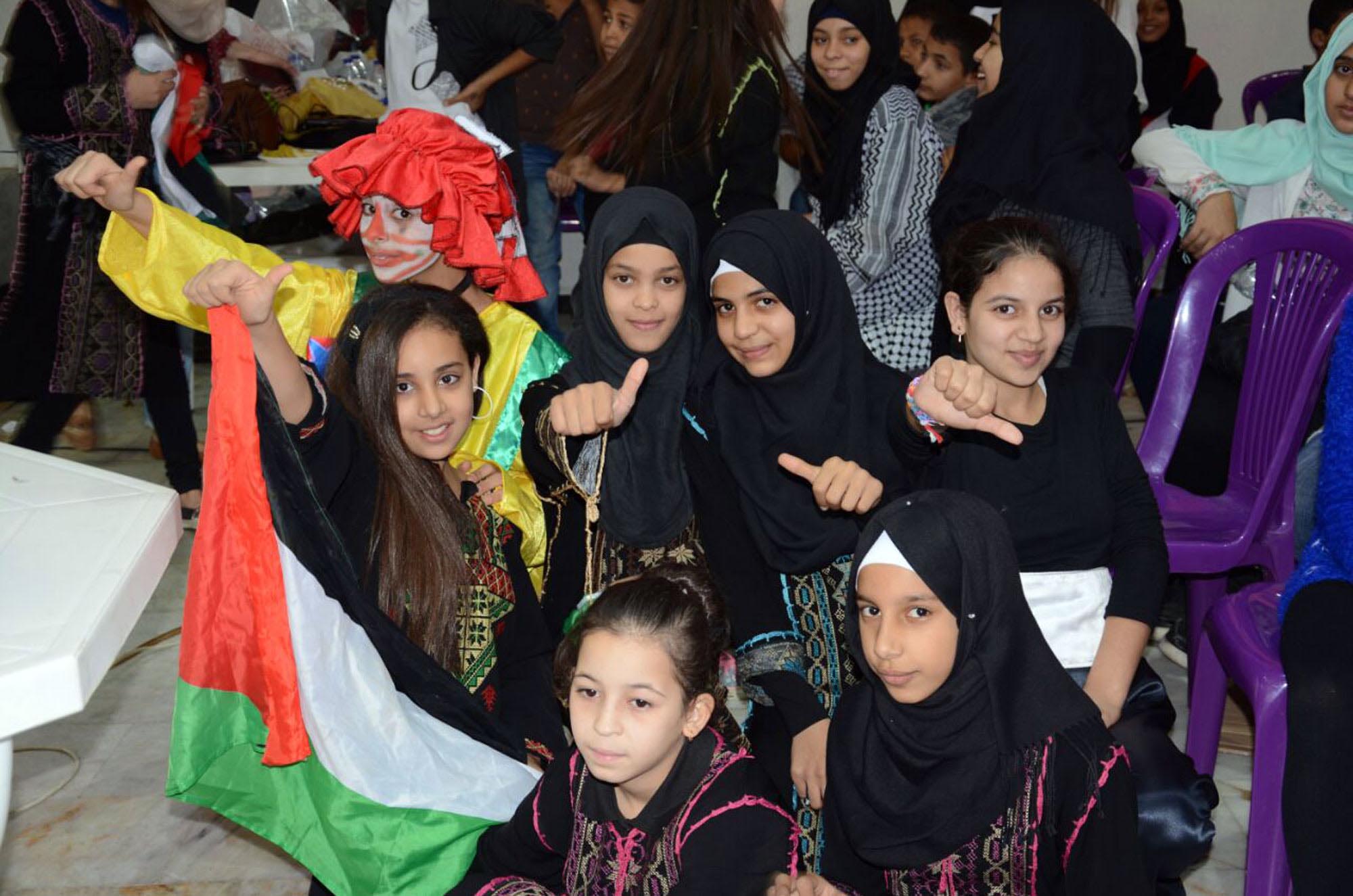 Through Refugee Youth Project, Teens Serve Their Communities Through Refugee Youth Project, Teens Serve Their Communities