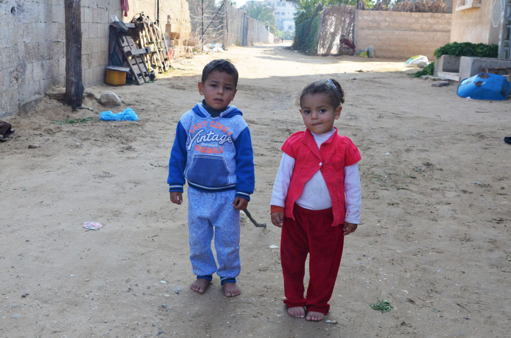 An Anera-led sanitation campaign has helped families maintain health and hygiene despite poor conditions throughout Gaza.