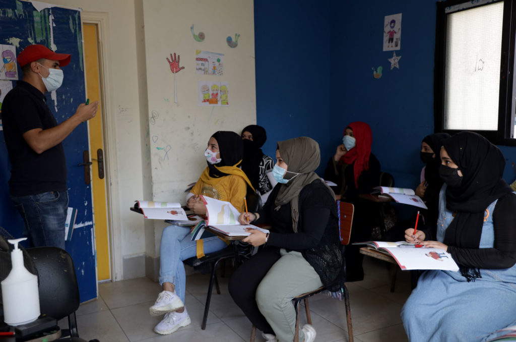 development-education, education, Lebanon, refugees, Palestinian, Syrian, course Class in session