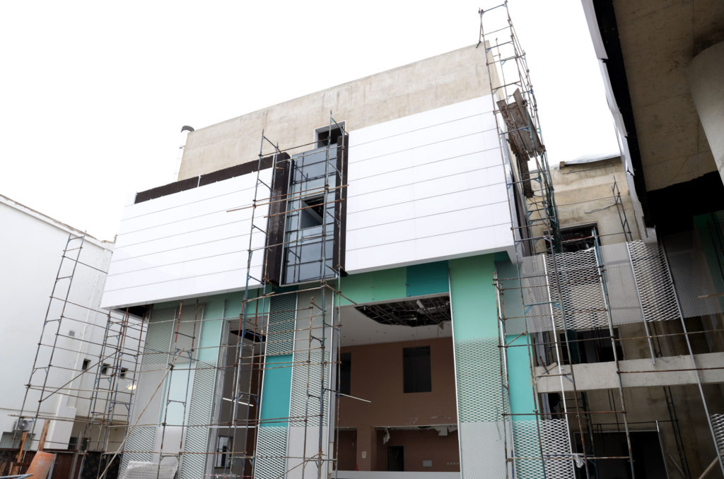 medical-aid, PPE, Lebanon, Beirut-explosion, health, Karantina-Hospital Ongoing repairs on facade at Karantina Hospital.