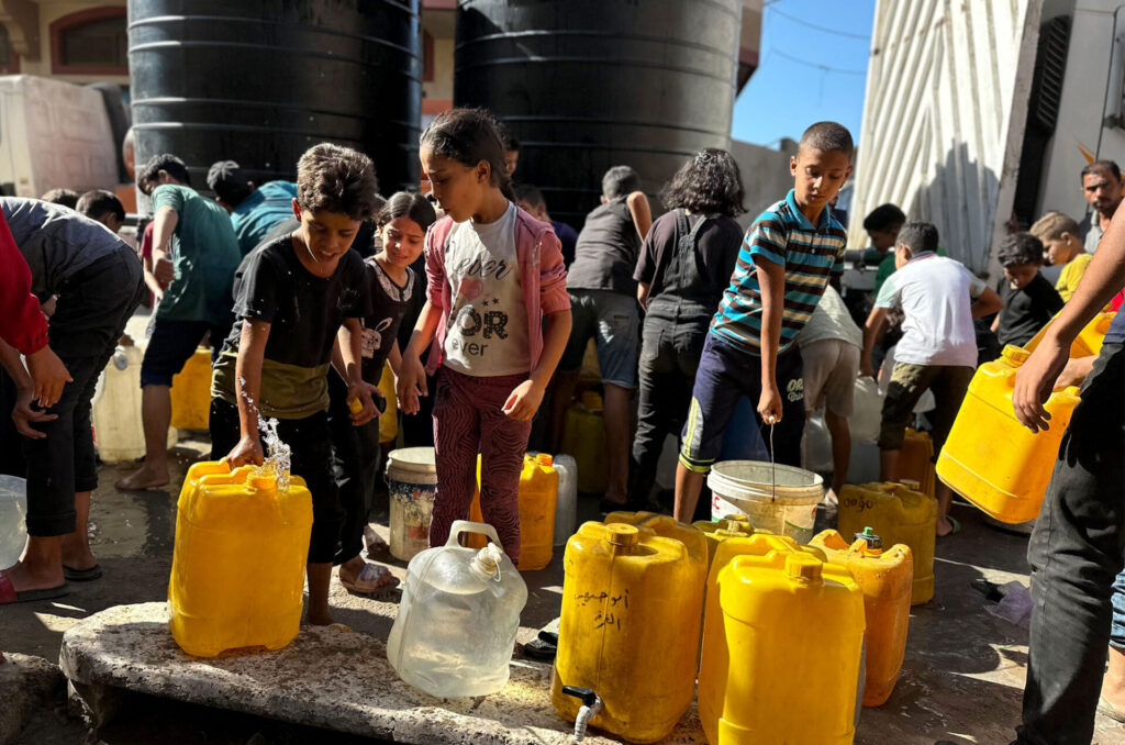 Water distributions in North Gaza